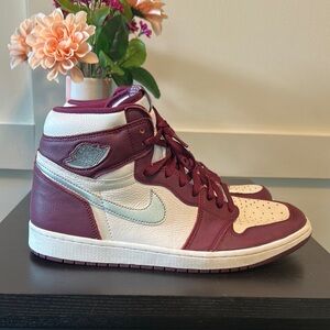 Jordan 1 Retro High OG Bordeaux